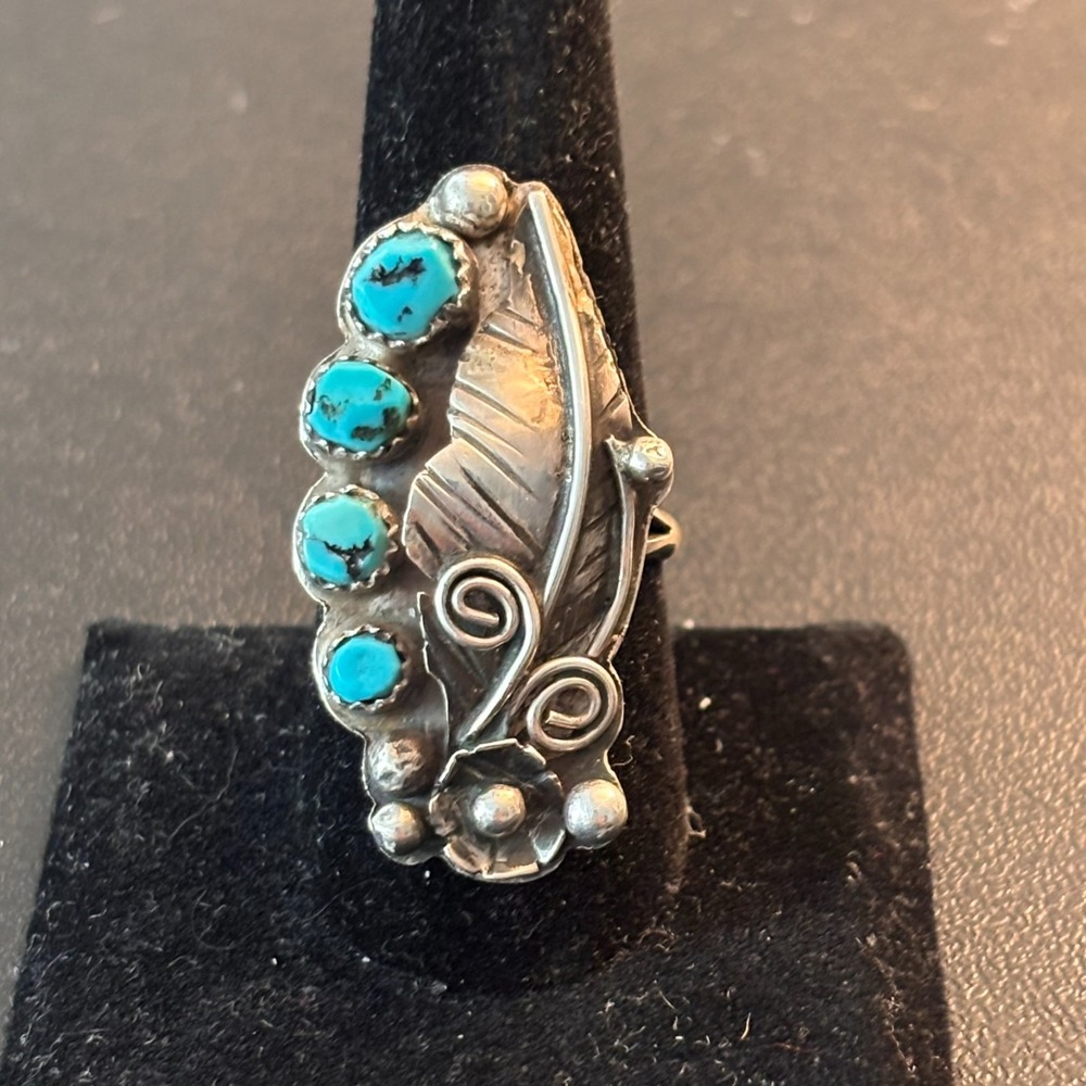 Native American Artist Signed Sterling Silver Kingman Turquoise Feather Ring  8